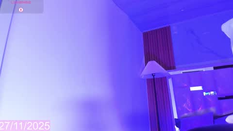 Snapshot of sofia_mattwers chatting on 11.27.25 Sofia online show from 11.27.25