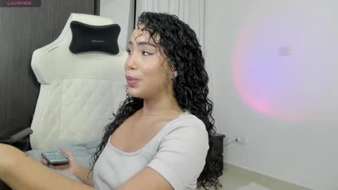 Snapshot of sofia_mendez01 chatting on 01.17.25 SofiONLYFANS sofia storm online show from 01.17.25
