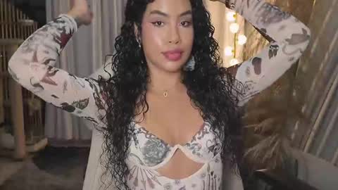 Snapshot of sofia_mendez01 chatting on 11.30.25 SofiONLYFANS sofia storm online show from 11.30.25