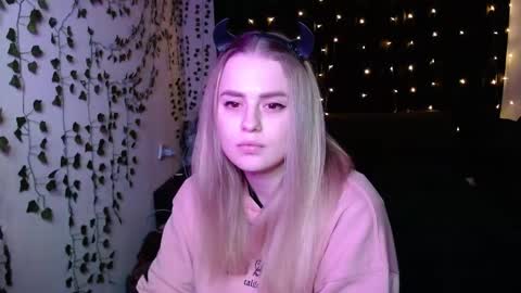 sofia_rosemary online show from 02.19.25