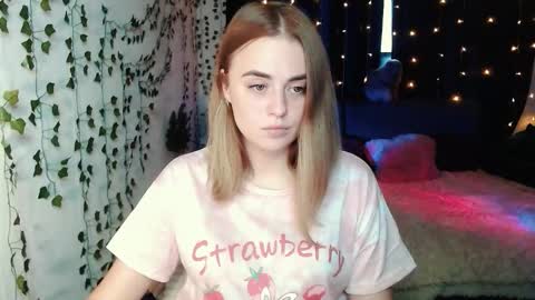 sofia_rosemary online show from 09.15.25