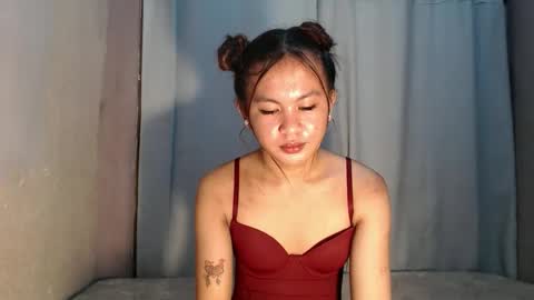 sofia_sweetheart18 online show from 05.15.26