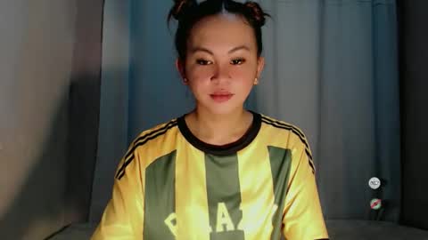 sofia_sweetheart18 online show from 05.20.26