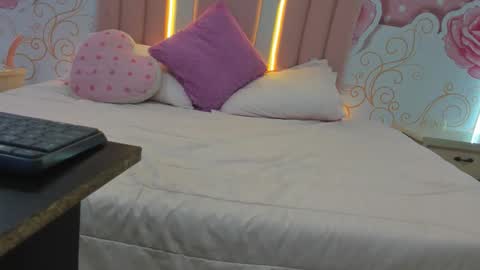 sofiaabigboobs online show from 12.04.25