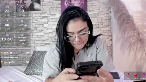 Snapshot of sofiaalarson chatting on 07.17.26 sofiaalarson online show from 07.17.26