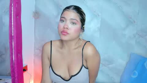 Snapshot of sofiacastillo01 chatting on 06.02.26 sofiacastillo01 online show from 06.02.26
