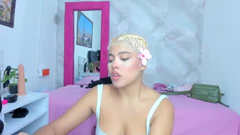 sofiacastillo01 online show from 06.21.26