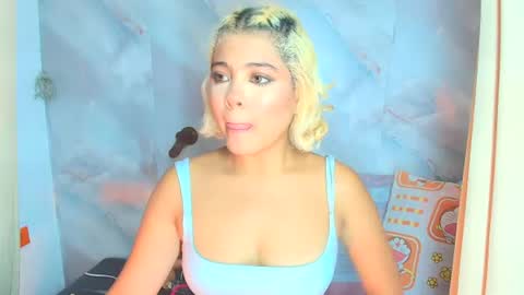 sofiacastillo01 online show from 07.16.26