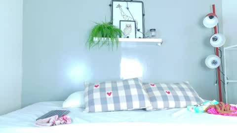 SOFIA DIAMOND  online show from 06.30.26