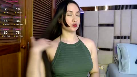 Snapshot of sofiaduque_26 chatting on 05.04.26 sofiaduque_26 online show from 05.04.26