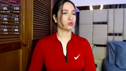 sofiaduque_26 online show from 06.18.26