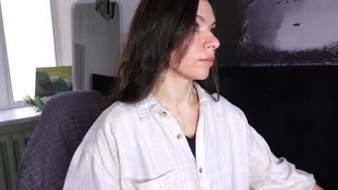 Sofia online show from 10.16.25