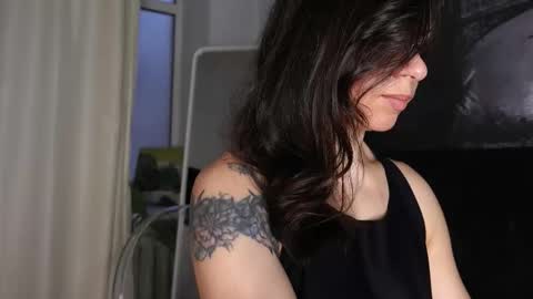 Sofia online show from 10.24.25