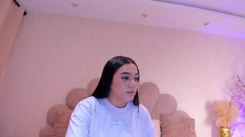Snapshot of sofiagomez_1 chatting on 07.19.26 SOFI online show from 07.19.26