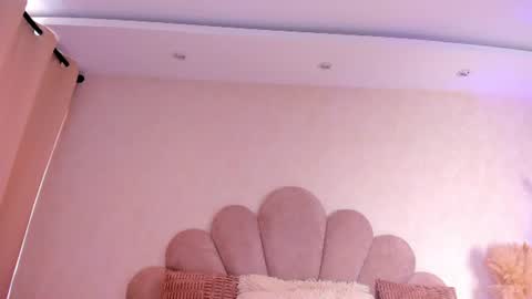 Snapshot of sofiagomez_1 chatting on 08.02.26 SOFI online show from 08.02.26