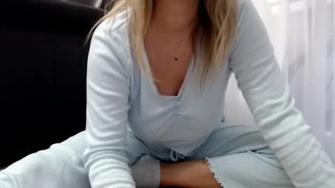 SofiaLenis online show from 12.17.24