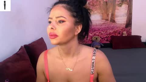 sofialiub online show from 12.17.24