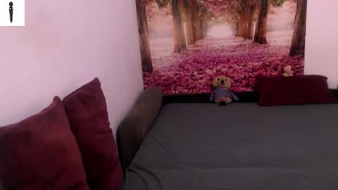 sofialiub online show from 12.17.24