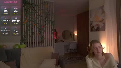 Snapshot of sofiapure18 chatting on 11.29.25 Sofia Help me overcome shynes with 100 thumbs up online show from 11.29.25