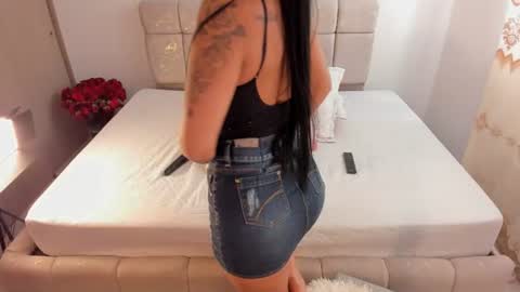 SOFIA independent model  online show from 06.24.26