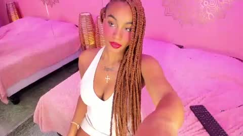 Snapshot of sofiastanley chatting on 07.19.26 Sofia Stanley online show from 07.19.26