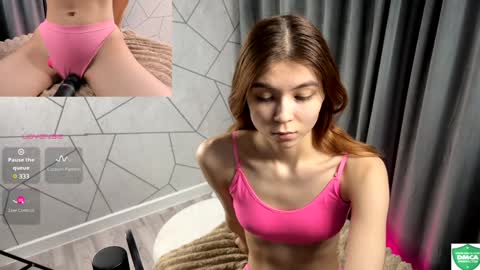 Snapshot of sofiasuper chatting on 01.17.25 Sofia online show from 01.17.25