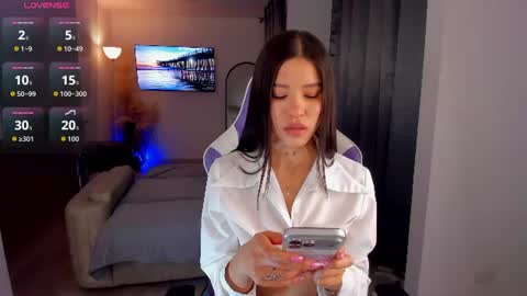sofia wiliam   online show from 08.08.26