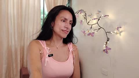 Sofi Bella online show from 04.07.26