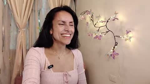 Sofi Bella online show from 04.27.26