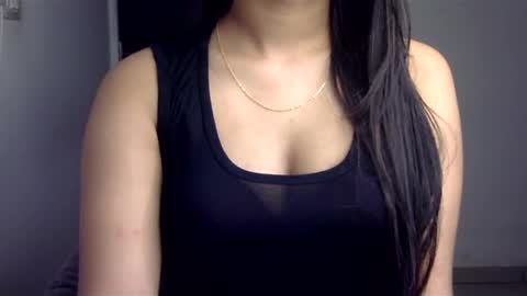 Snapshot of sofie_diva chatting on 01.15.25 divya online show from 01.15.25