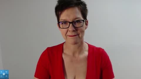 Sofie Velvet online show from 11.16.25