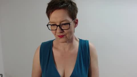 Sofie Velvet online show from 02.10.26