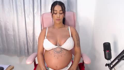 Snapshot of sofierosse_ chatting on 01.06.26 Sofie Rosee online show from 01.06.26