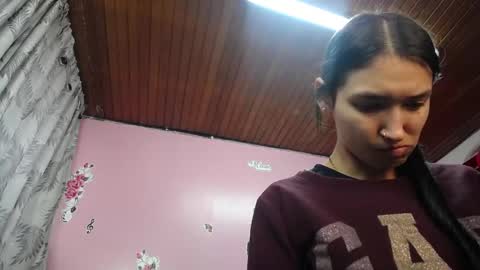 sofii_cute01 online show from 02.25.25