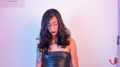 Snapshot of sofiia_grey_ chatting on 12.15.25 Sofi online show from 12.15.25