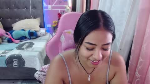 Snapshot of sofiiadreams chatting on 01.16.25 sofia Dreams online show from 01.16.25