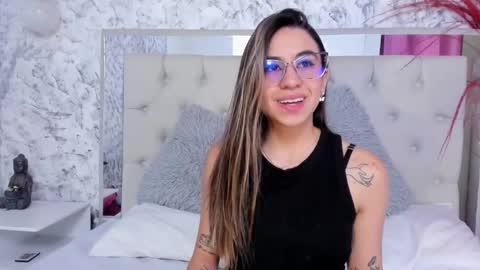 Snapshot of sofimalkova chatting on 10.22.25 Sofi Malkova online show from 10.22.25