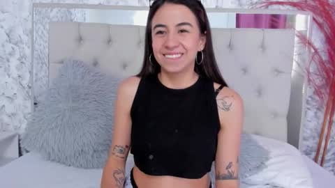 Snapshot of sofimalkova chatting on 11.17.25 Sofi Malkova online show from 11.17.25