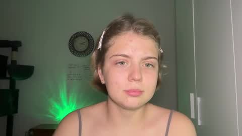 Snapshot of softari chatting on 04.02.26 Ilisabet online show from 04.02.26