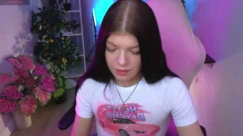 Snapshot of softeach chatting on 04.14.26 Jenny online show from 04.14.26