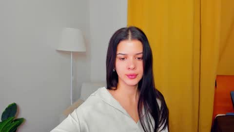 Snapshot of softlyy_bold chatting on 11.11.25 Alice online show from 11.11.25