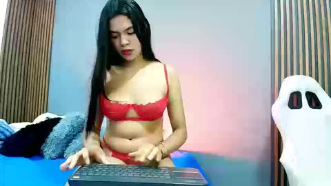 sofy west online show from 09.20.25