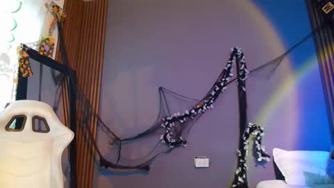 sofy west online show from 11.03.25