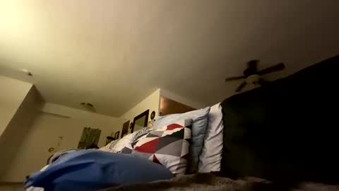 Snapshot of soharddr chatting on 10.03.25 soharddr online show from 10.03.25