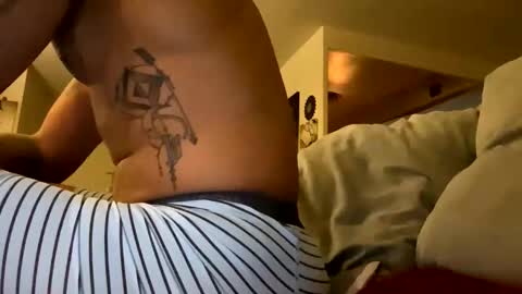 Snapshot of soharddr chatting on 10.24.25 soharddr online show from 10.24.25