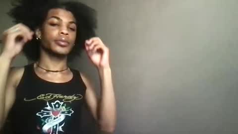 Snapshot of solaceeve chatting on 04.01.26 SolaceEve online show from 04.01.26