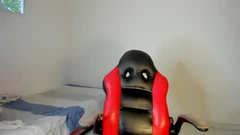 Moonie  online show from 09.19.25