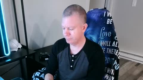 Snapshot of solarlunar1 chatting on 09.22.25 just ask  online show from 09.22.25