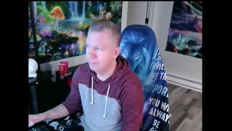 Snapshot of solarlunar1 chatting on 10.15.25 just ask  online show from 10.15.25