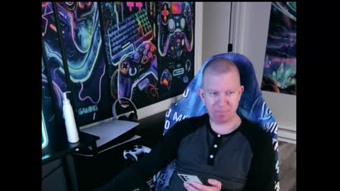 Snapshot of solarlunar1 chatting on 10.18.25 just ask  online show from 10.18.25